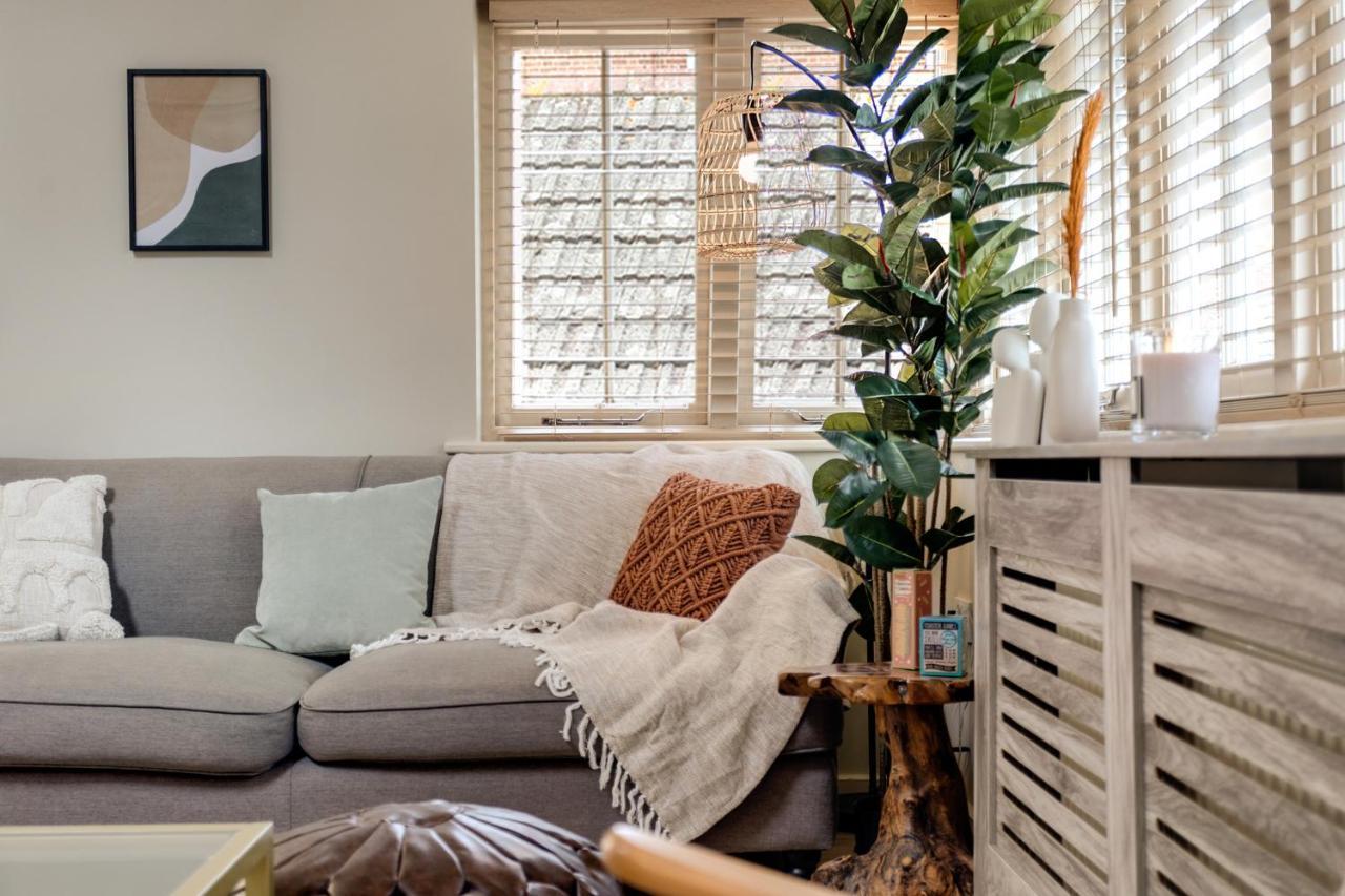 The Rafters - 2 Bedroom Apartment - Central Location - Vibrant Atmosphere Canterbury Exterior photo