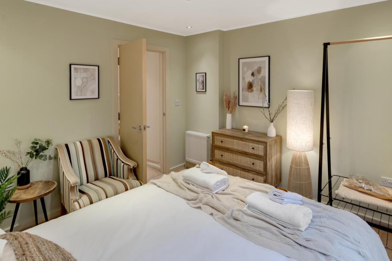 The Rafters - 2 Bedroom Apartment - Central Location - Vibrant Atmosphere Canterbury Exterior photo